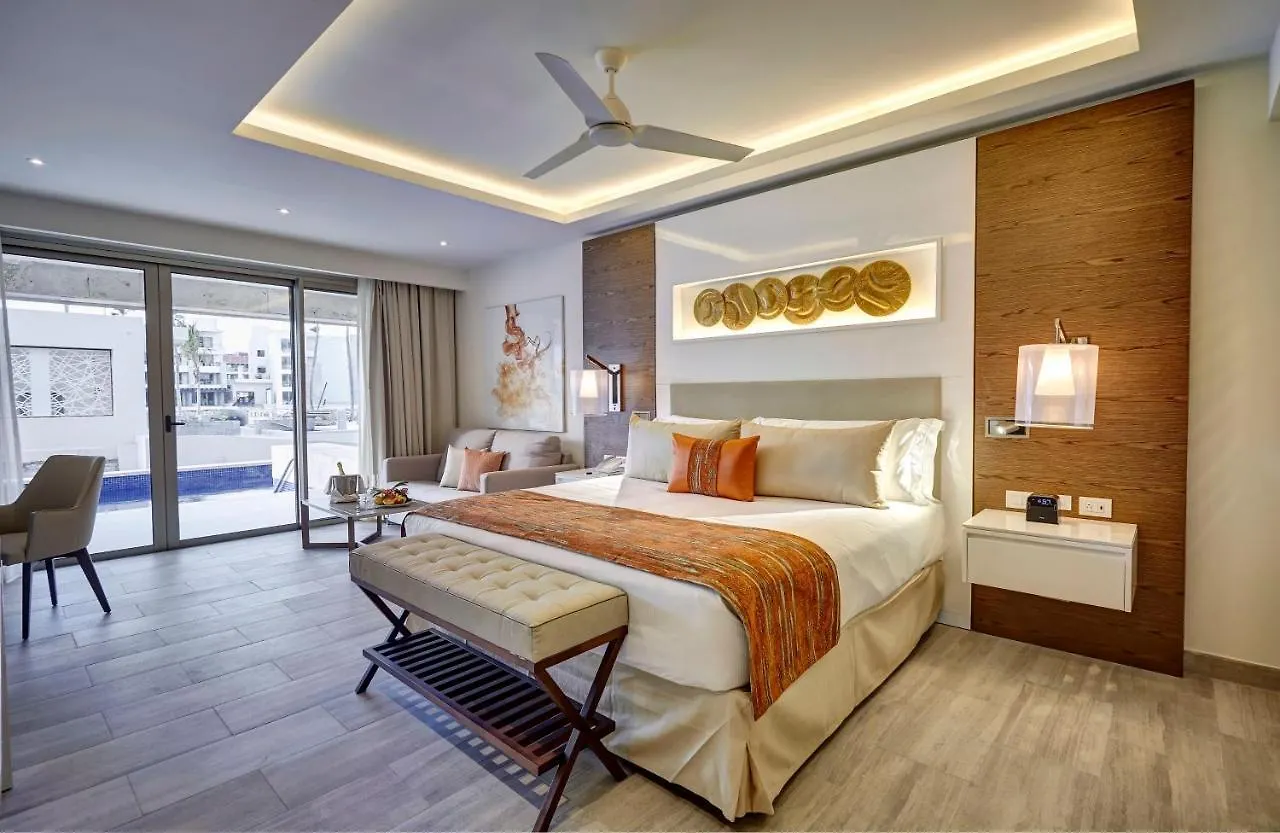 *****  Royalton Bavaro, An Autograph Collection All-Inclusive Resort & Casino Punta Cana Dominikai Köztársaság