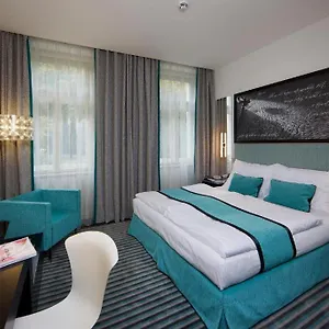 **** Hotel Red & Blue Design Česká republika